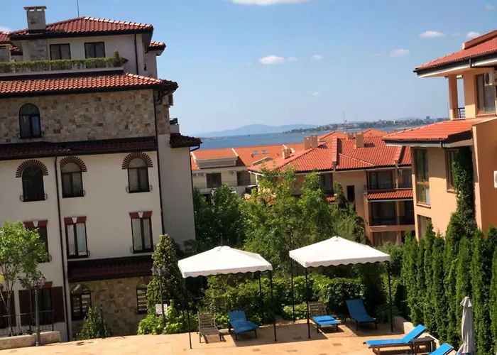 Vesi комплекс Artur Appartement *